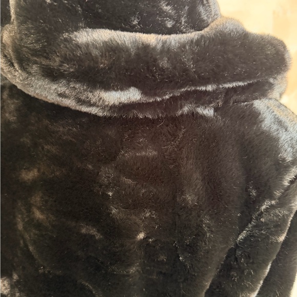 Gallery New York Black Faux Fur Black Jacket Medium - Picture 8 of 15